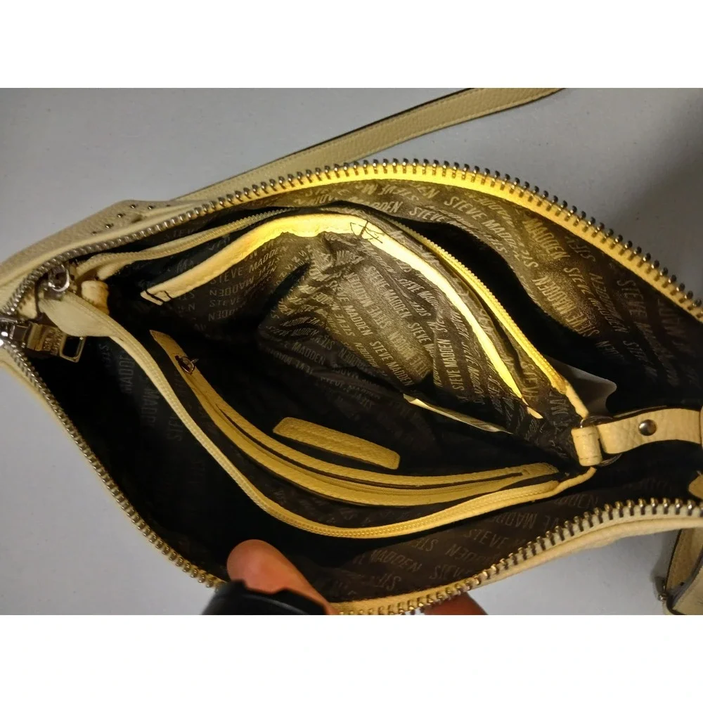 Steve Madden Crossbody Pebbled Yellow Shoulder Bag Adjustable S. Multi Zip #1260